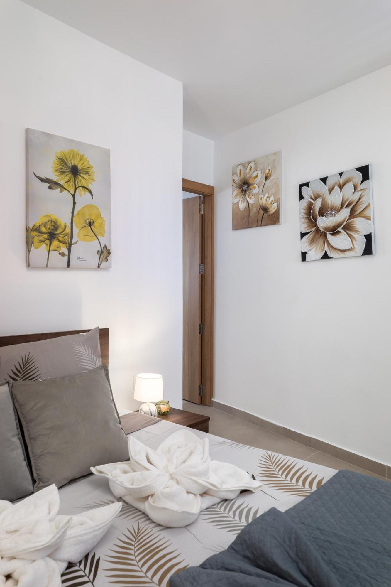 Modern 2Br Stylish Apartment With 2 Balconies - Close To St Julian'S & Sliema & Yacht Marina Pieta Ngoại thất bức ảnh