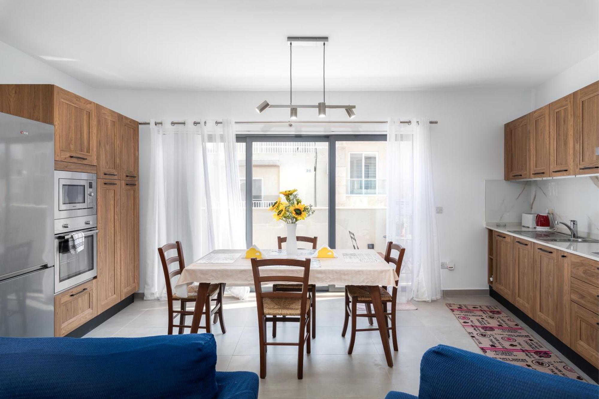 Modern 2Br Stylish Apartment With 2 Balconies - Close To St Julian'S & Sliema & Yacht Marina Pieta Ngoại thất bức ảnh